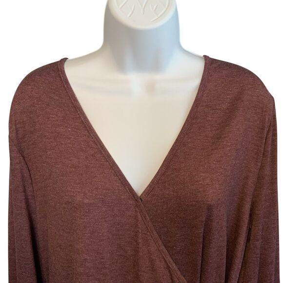 Bloomchic Surplice Neck Tie Side Asymmetrical Hem Shirt Flutter Sleeve Size 18 - Picture 2 of 11